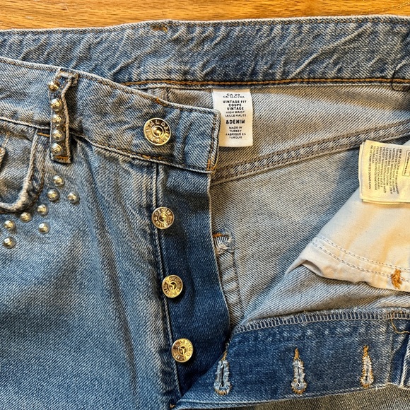 H&M high rise vintage fit jeans with metallic details - Picture 6 of 8